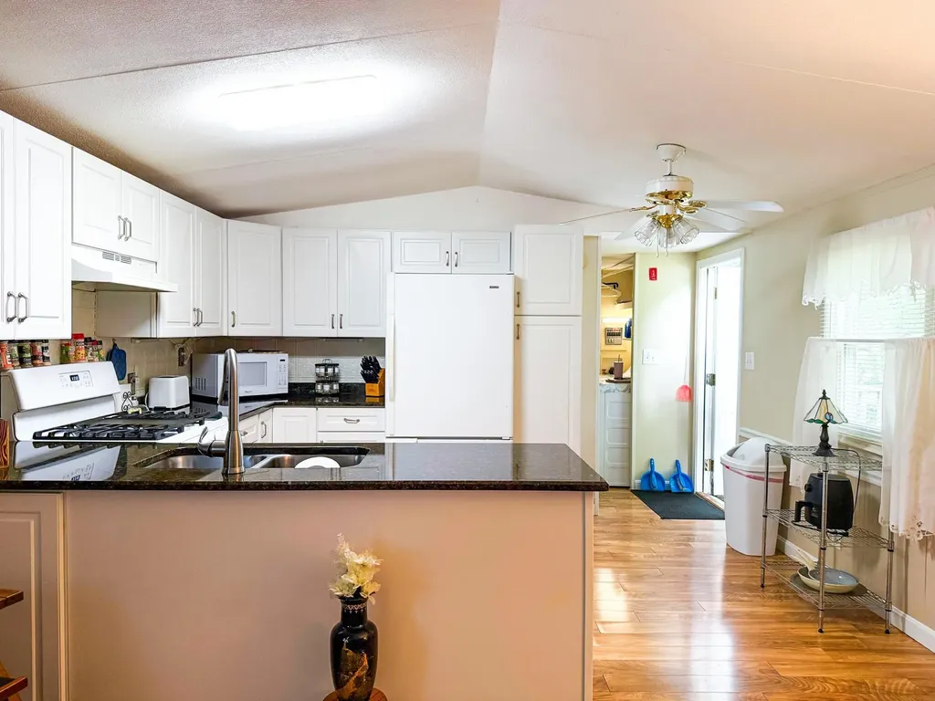 25 Edgewood Drive Allenstown NH 03275