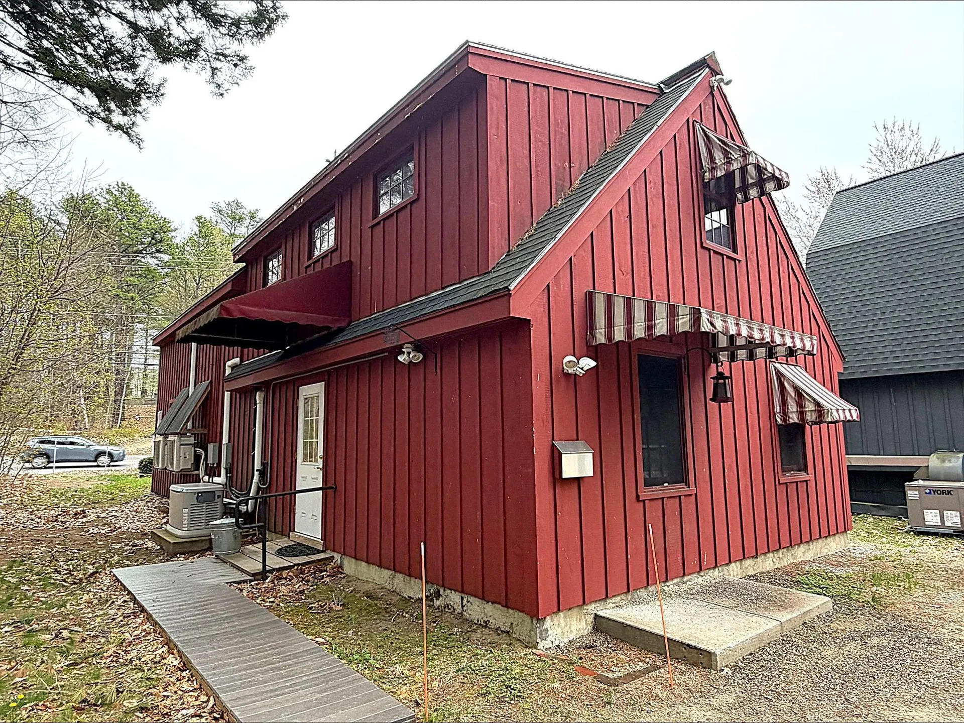 290 E Side Road Conway NH 03818