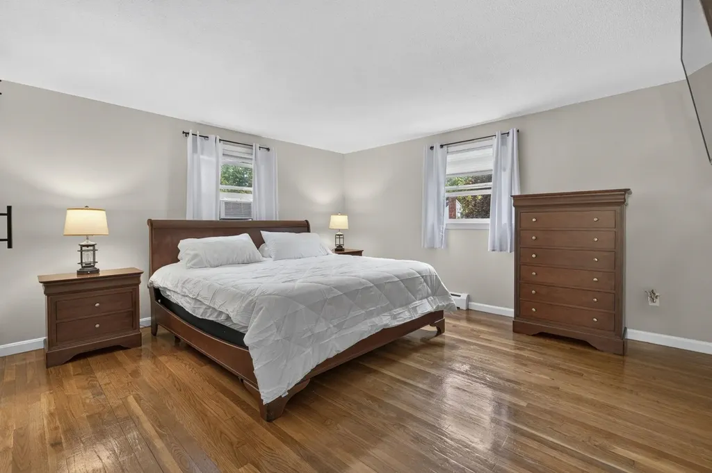 25 Bedard Avenue Derry NH 03038