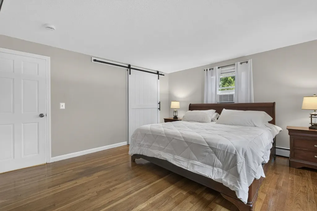 25 Bedard Avenue Derry NH 03038