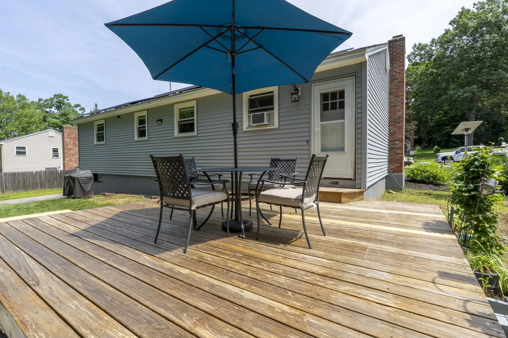 25 Bedard Avenue Derry NH 03038