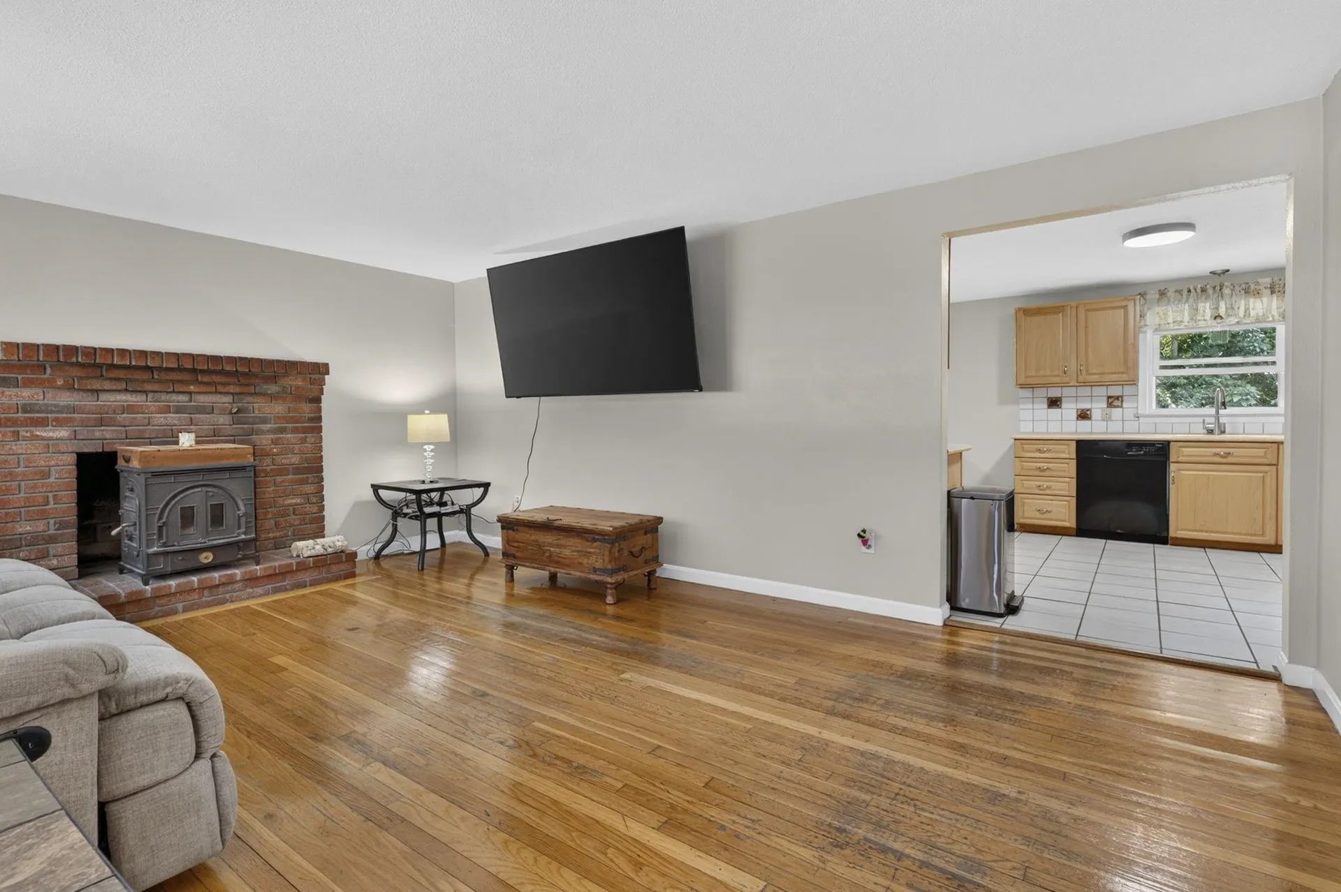25 Bedard Avenue Derry NH 03038