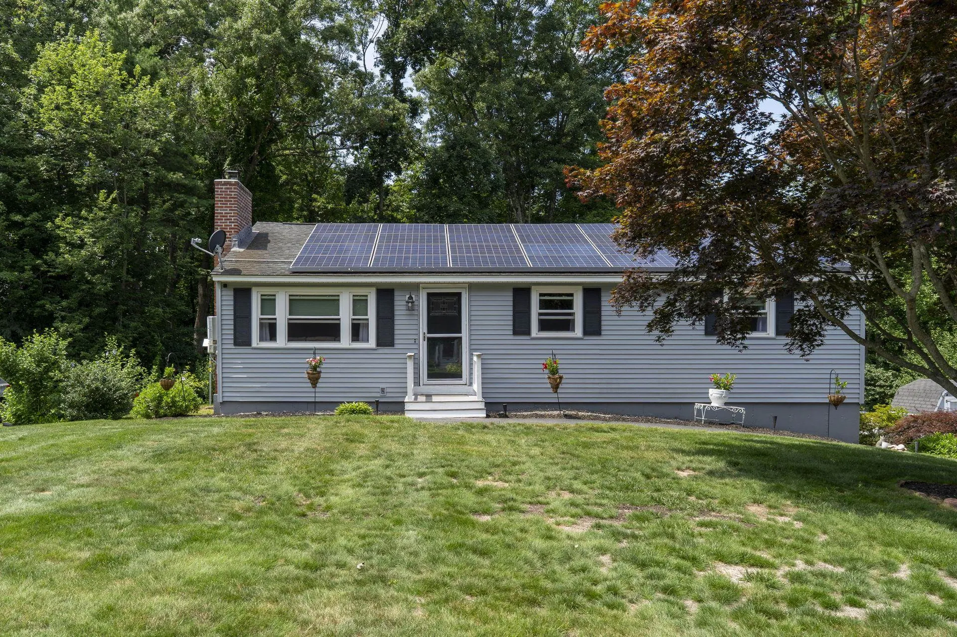 25 Bedard Avenue Derry NH 03038
