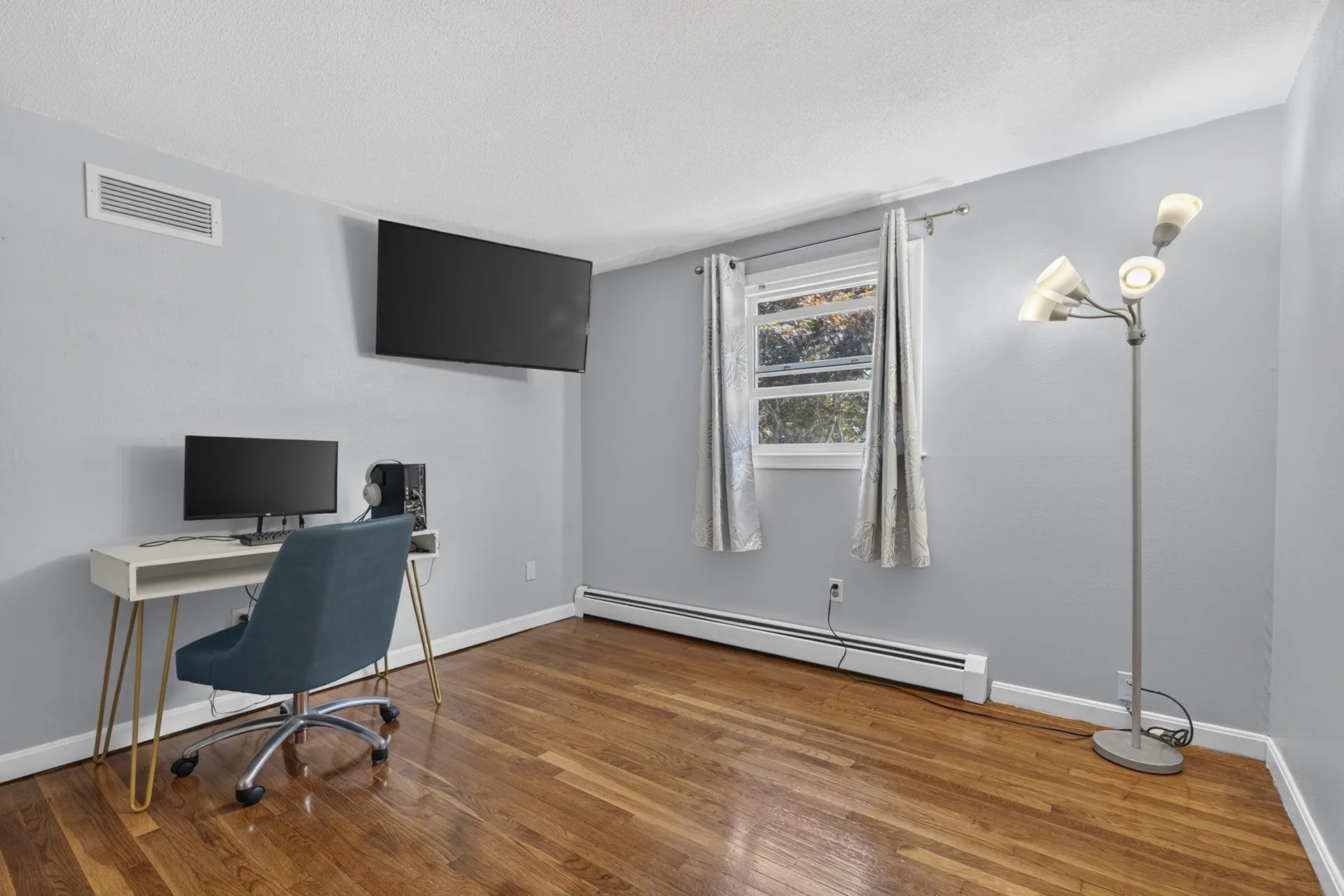 25 Bedard Avenue Derry NH 03038