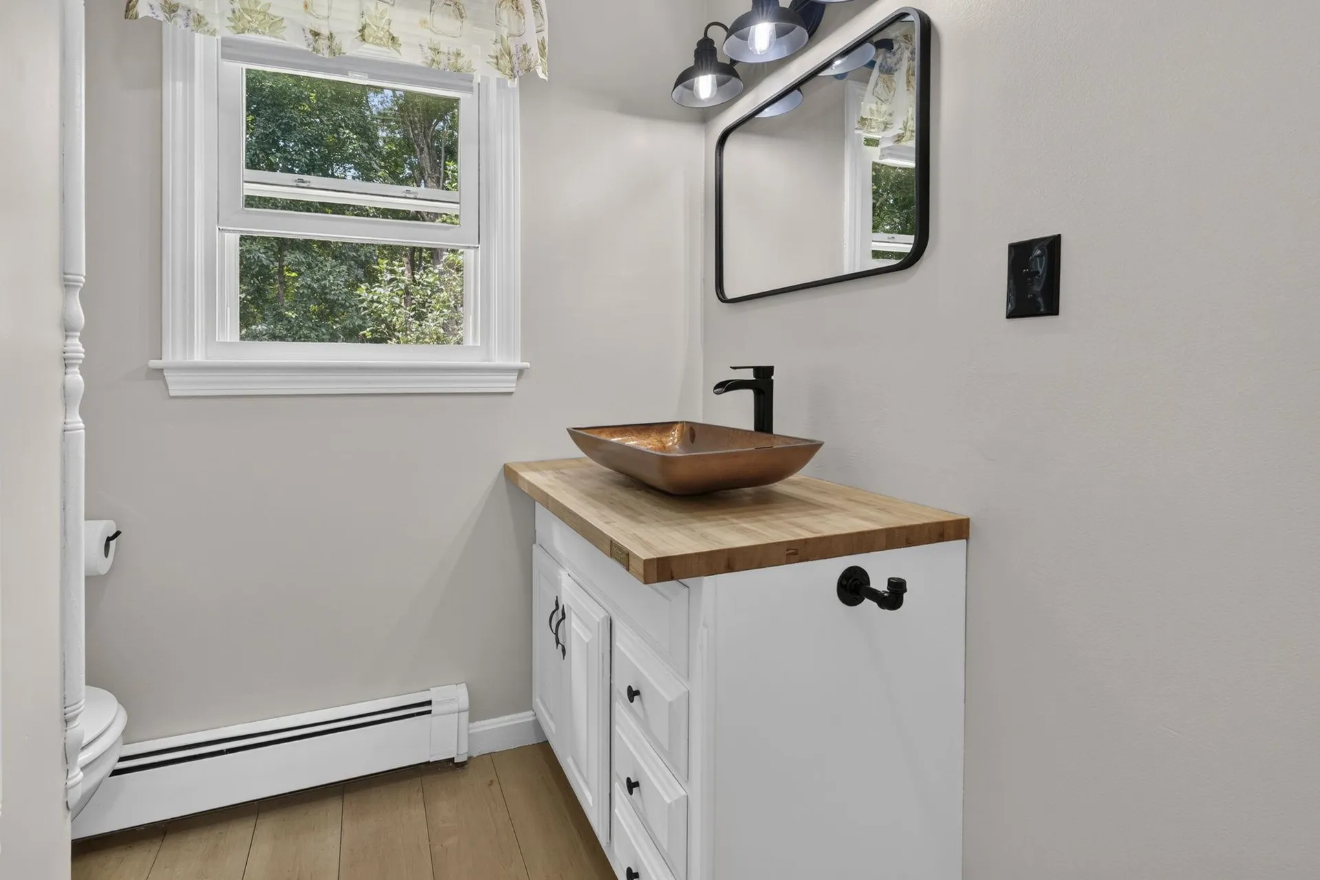 25 Bedard Avenue Derry NH 03038