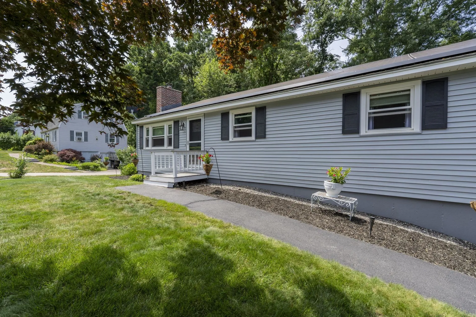 25 Bedard Avenue Derry NH 03038