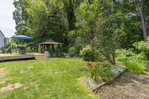 25 Bedard Avenue Derry NH 03038