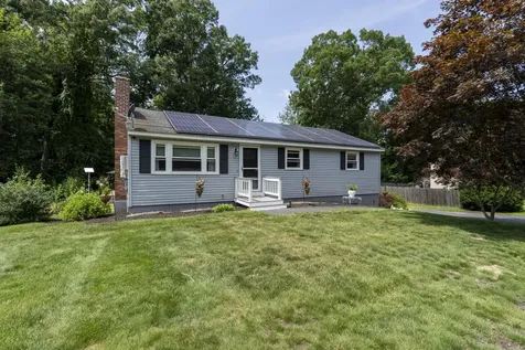 25 Bedard Avenue Derry NH 03038