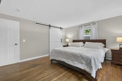 25 Bedard Avenue Derry NH 03038
