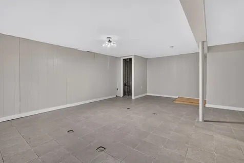 25 Bedard Avenue Derry NH 03038