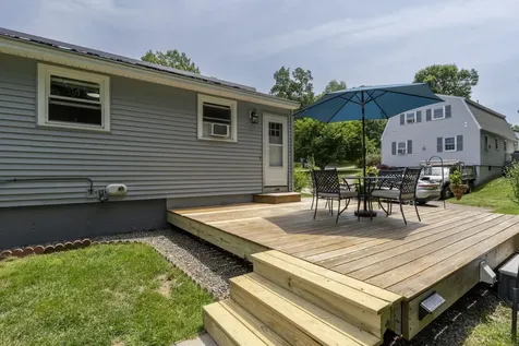25 Bedard Avenue Derry NH 03038