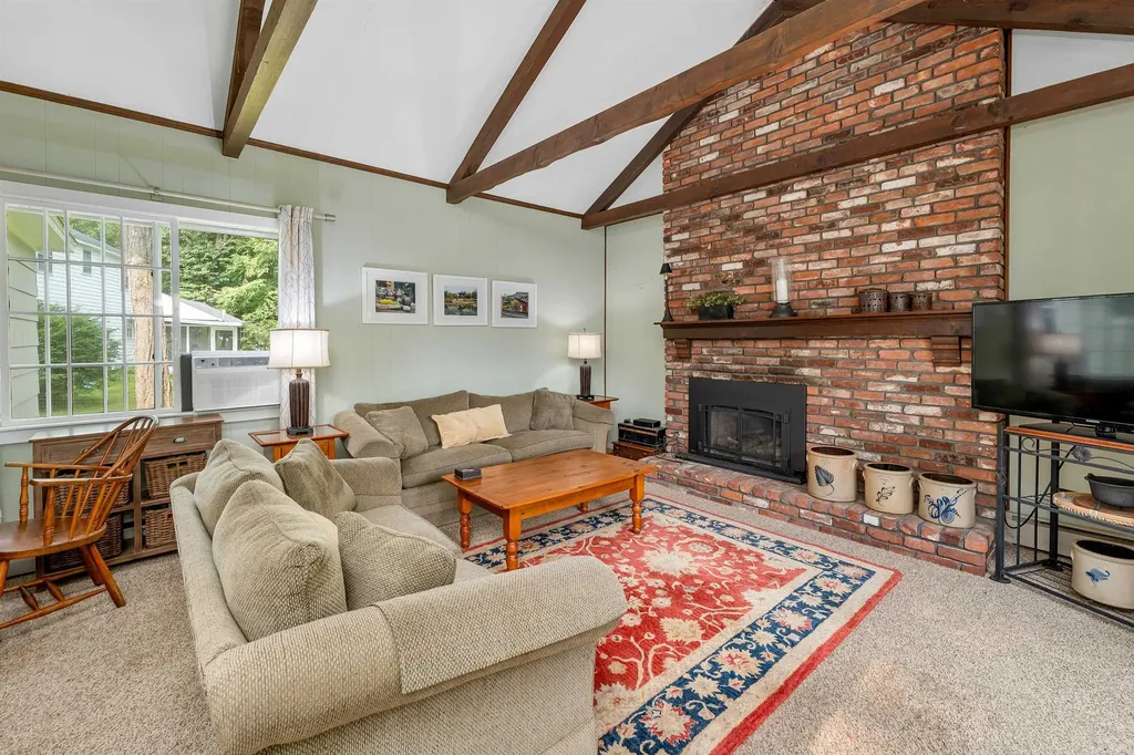 43 Milbern Avenue Hampton NH 03842