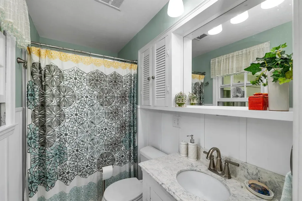 43 Milbern Avenue Hampton NH 03842