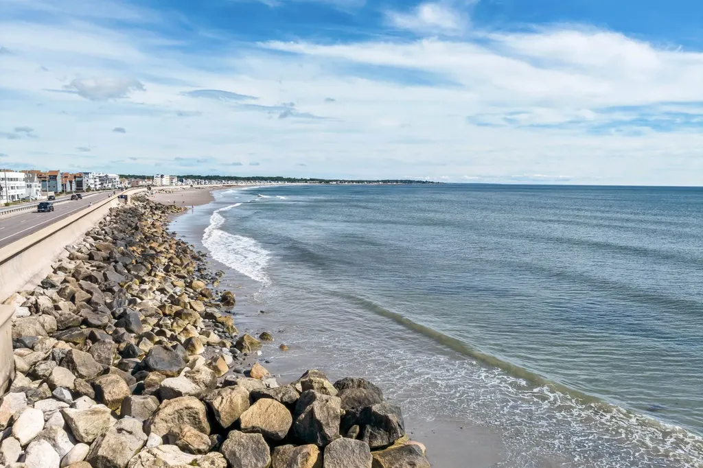 43 Milbern Avenue Hampton NH 03842