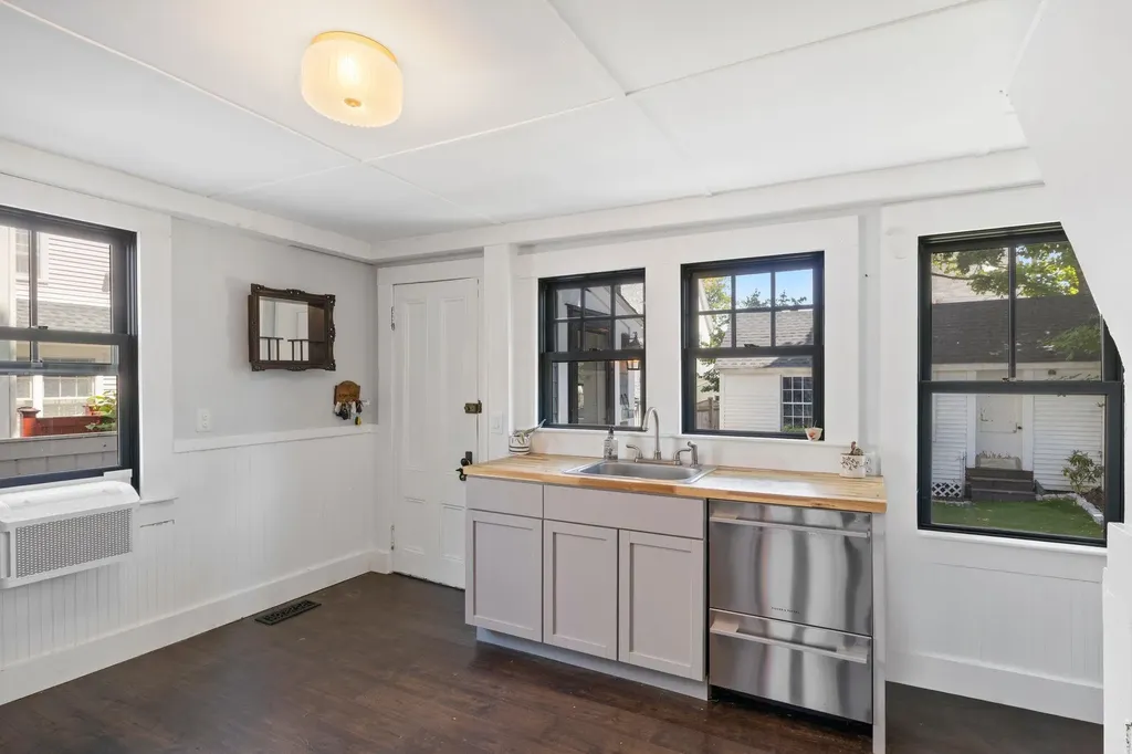 491 Marcy Street Portsmouth NH 03801