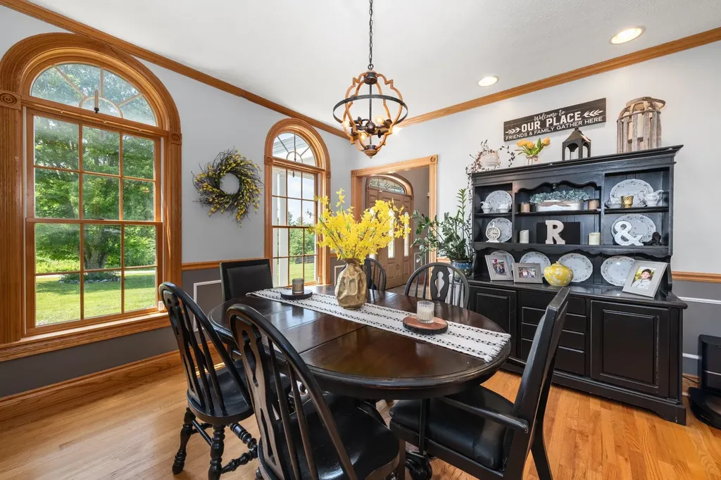 12 Pheasant Lane New Boston NH 03070