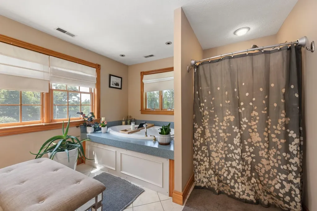 12 Pheasant Lane New Boston NH 03070