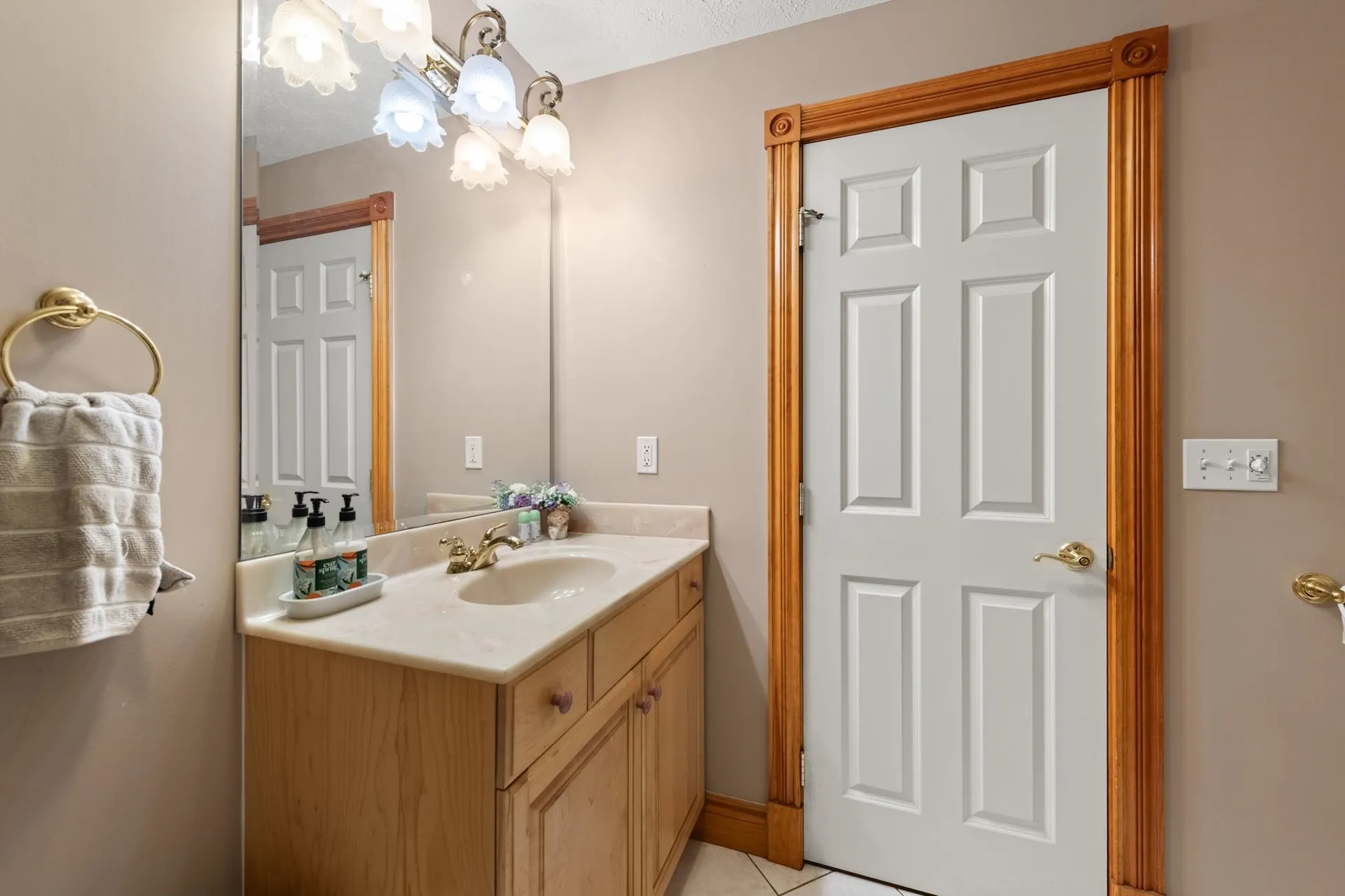 12 Pheasant Lane New Boston NH 03070