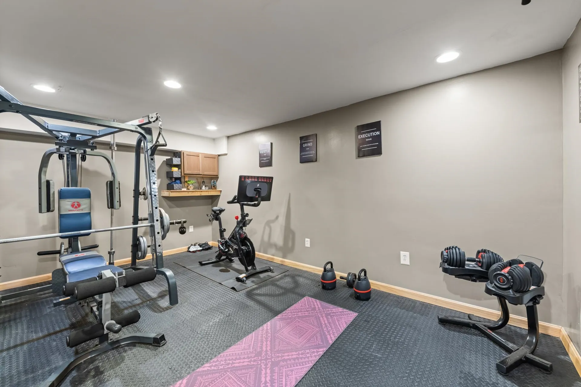 12 Pheasant Lane New Boston NH 03070