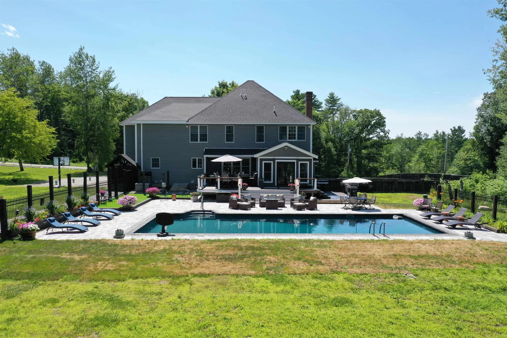 12 Pheasant Lane New Boston NH 03070