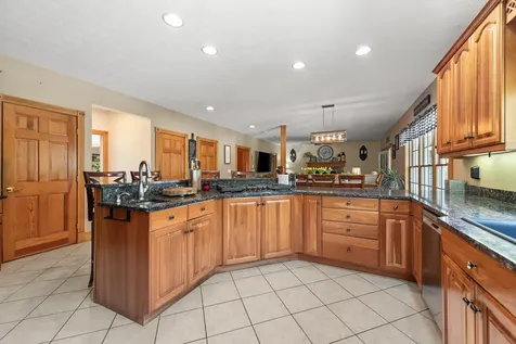 12 Pheasant Lane New Boston NH 03070