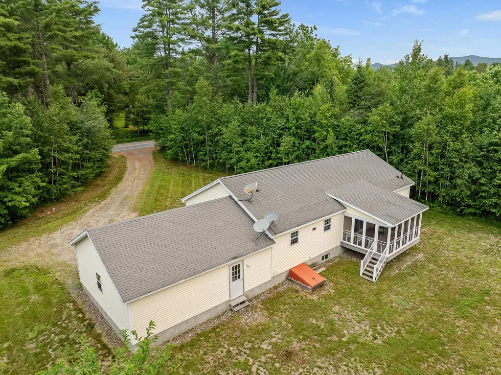 727 Bailey Road Jefferson NH 03583