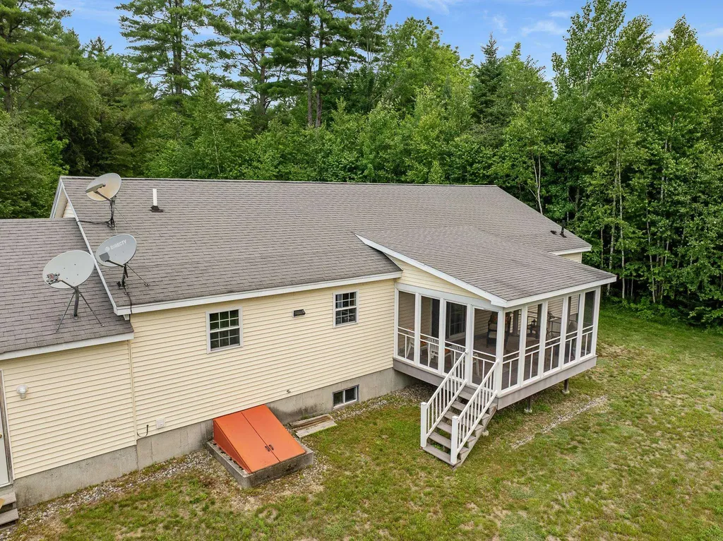 727 Bailey Road Jefferson NH 03583
