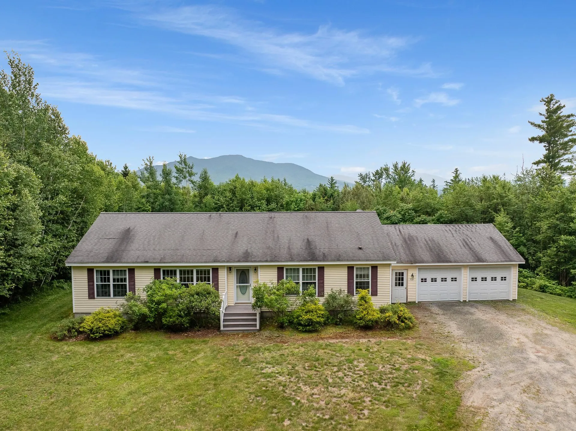 727 Bailey Road Jefferson NH 03583