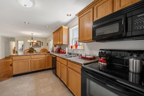 727 Bailey Road Jefferson NH 03583