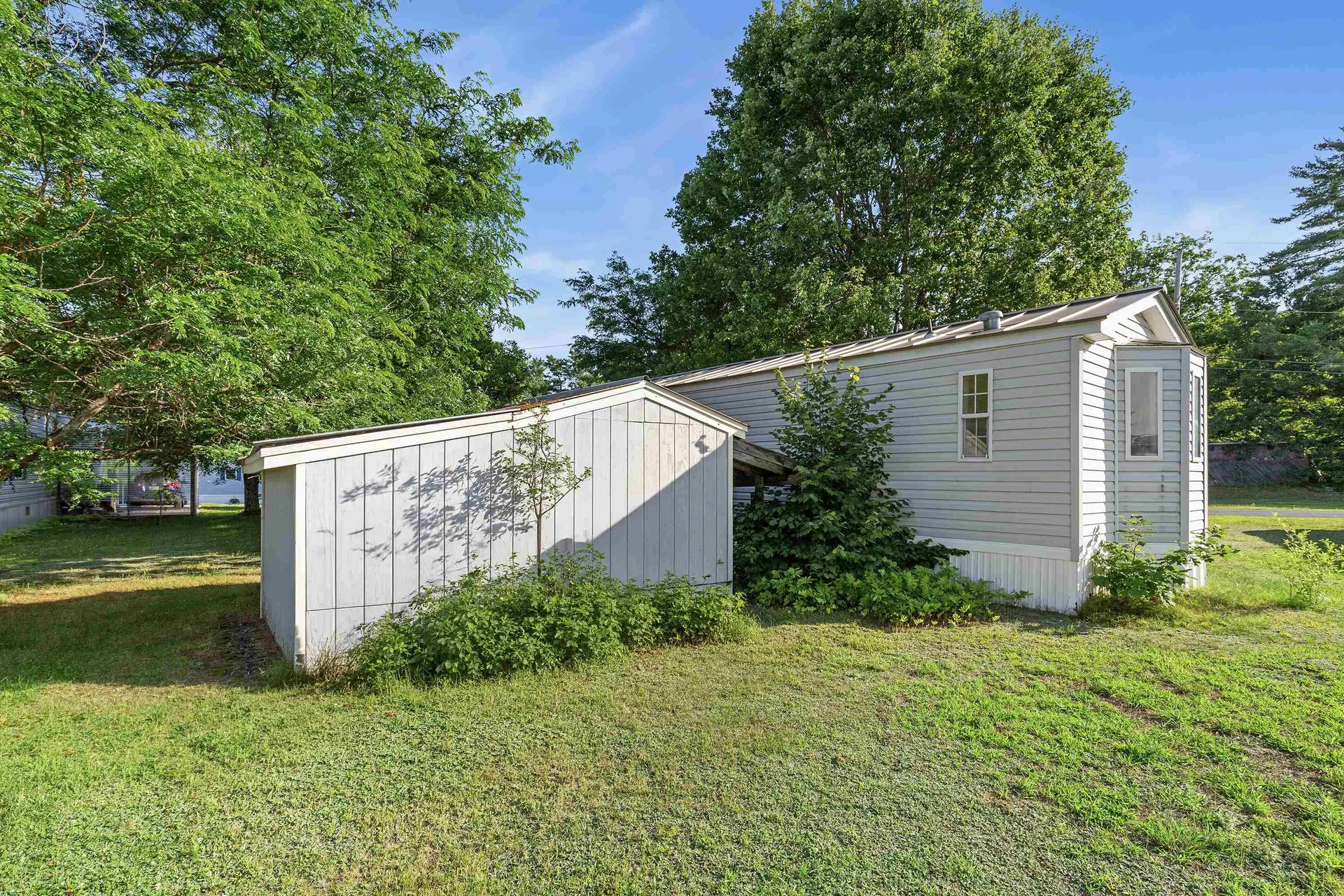 23 Family Circle Hartland VT 05048