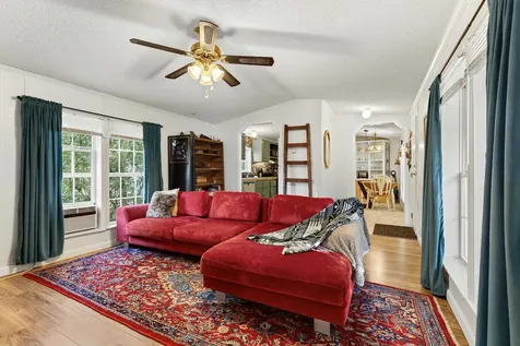 23 Family Circle Hartland VT 05048