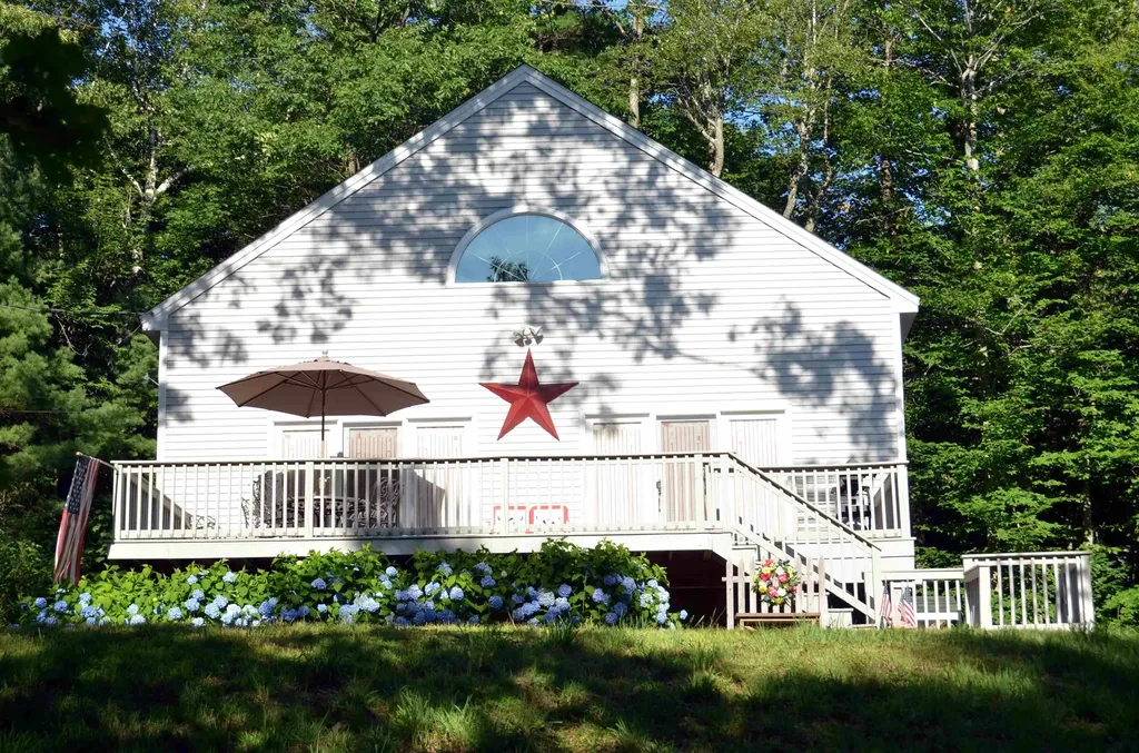 5 Ethan Allen Road Tuftonboro NH 03816