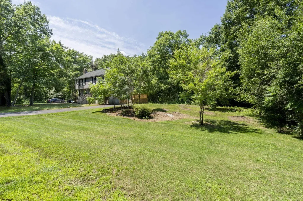 7 Homestead Drive Derry NH 03038
