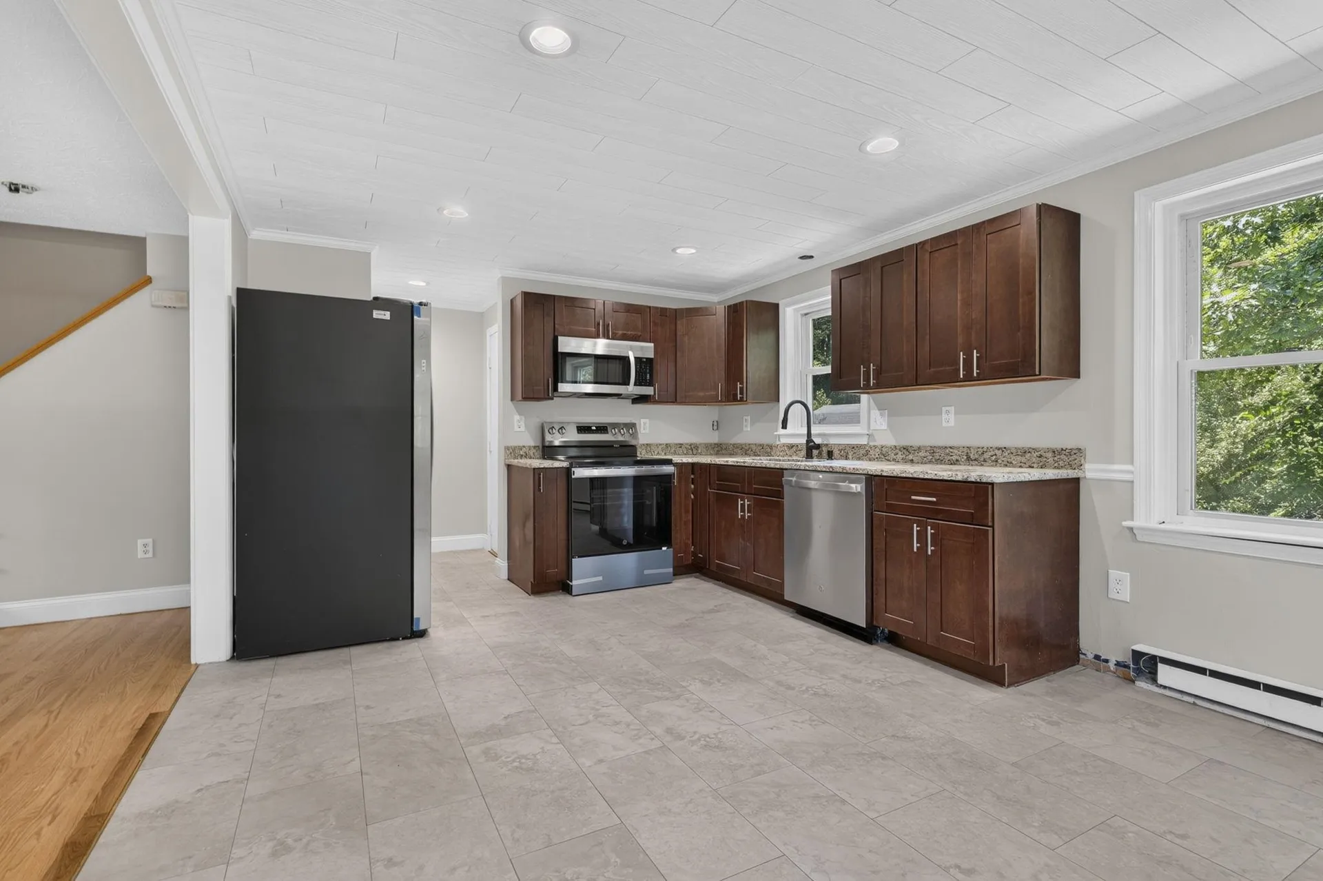 7 Homestead Drive Derry NH 03038