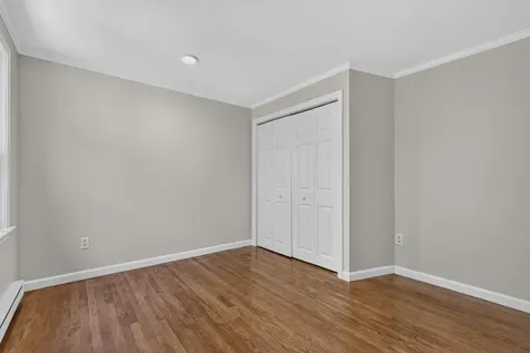 7 Homestead Drive Derry NH 03038