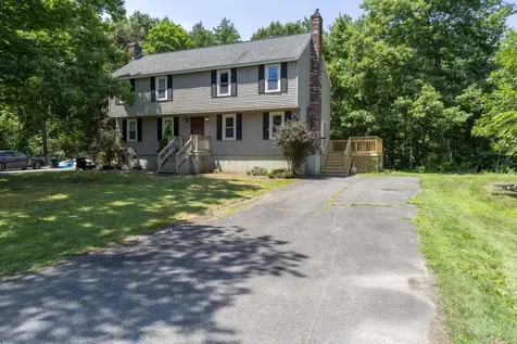 7 Homestead Drive Derry NH 03038