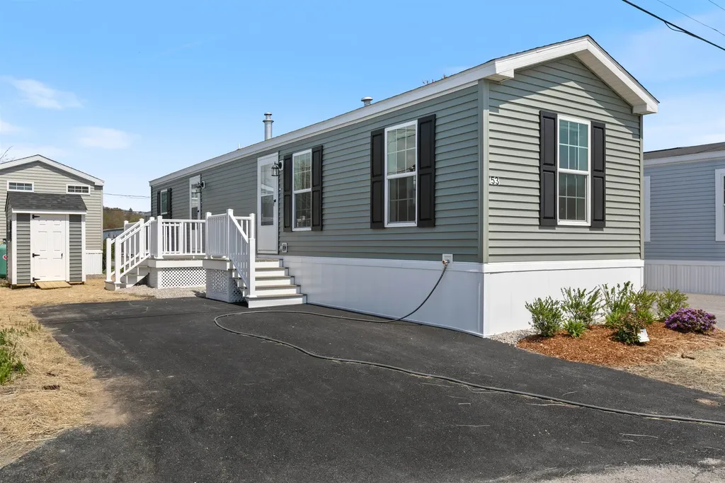 53 Brookwood Drive Salem NH 03079