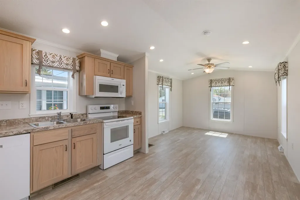 53 Brookwood Drive Salem NH 03079