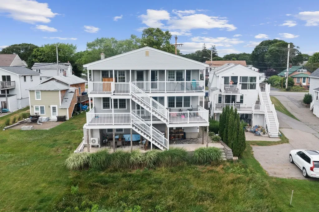 497 Winnacunnet Road Hampton NH 03842