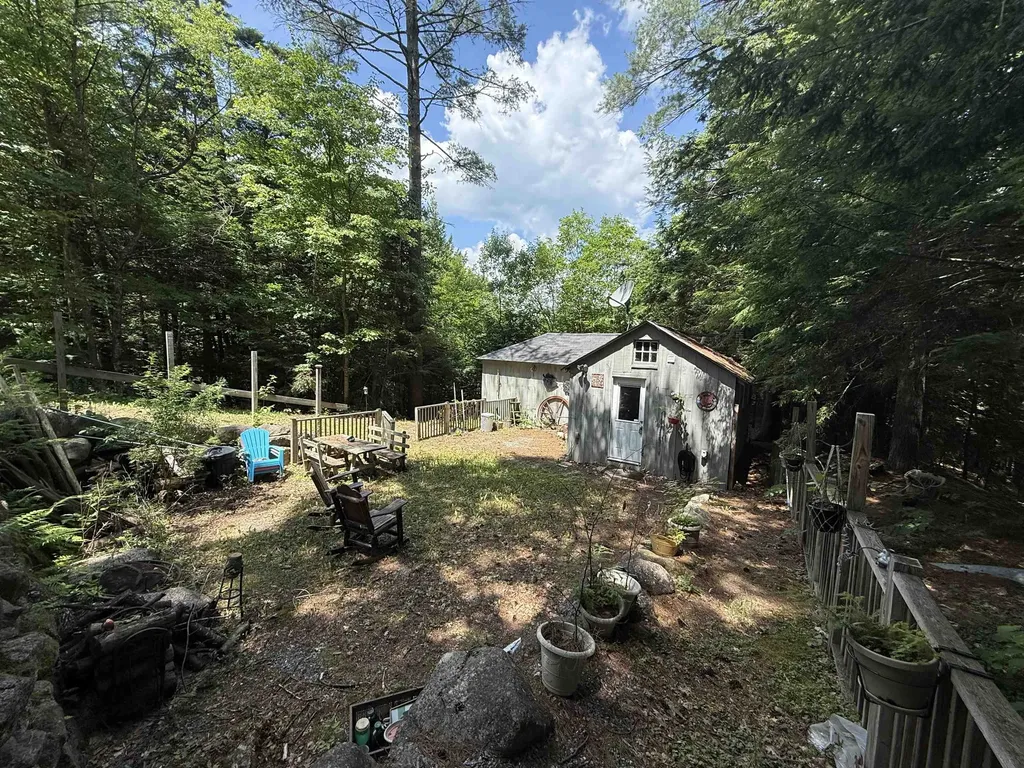 484 Cooledge Road Hillsborough NH 03244