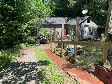 484 Cooledge Road Hillsborough NH 03244