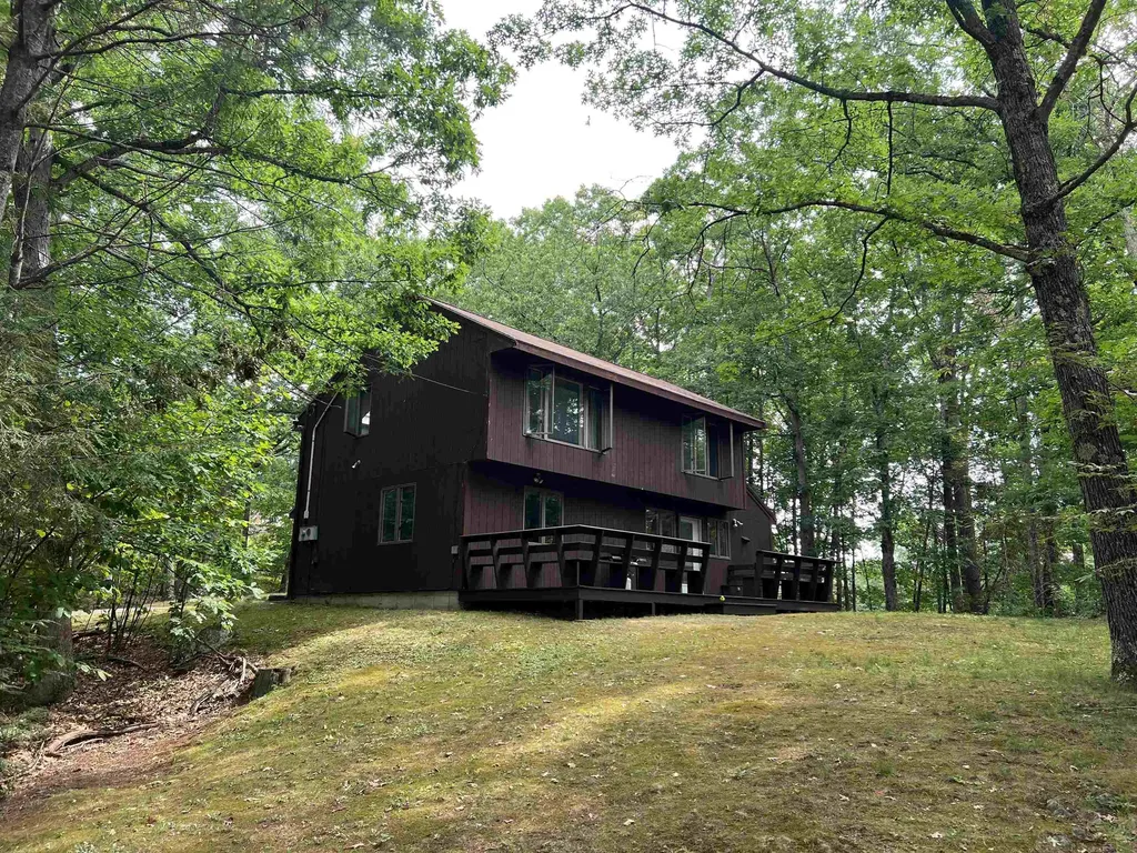 1 Great Hill Drive Newmarket NH 03857-2044