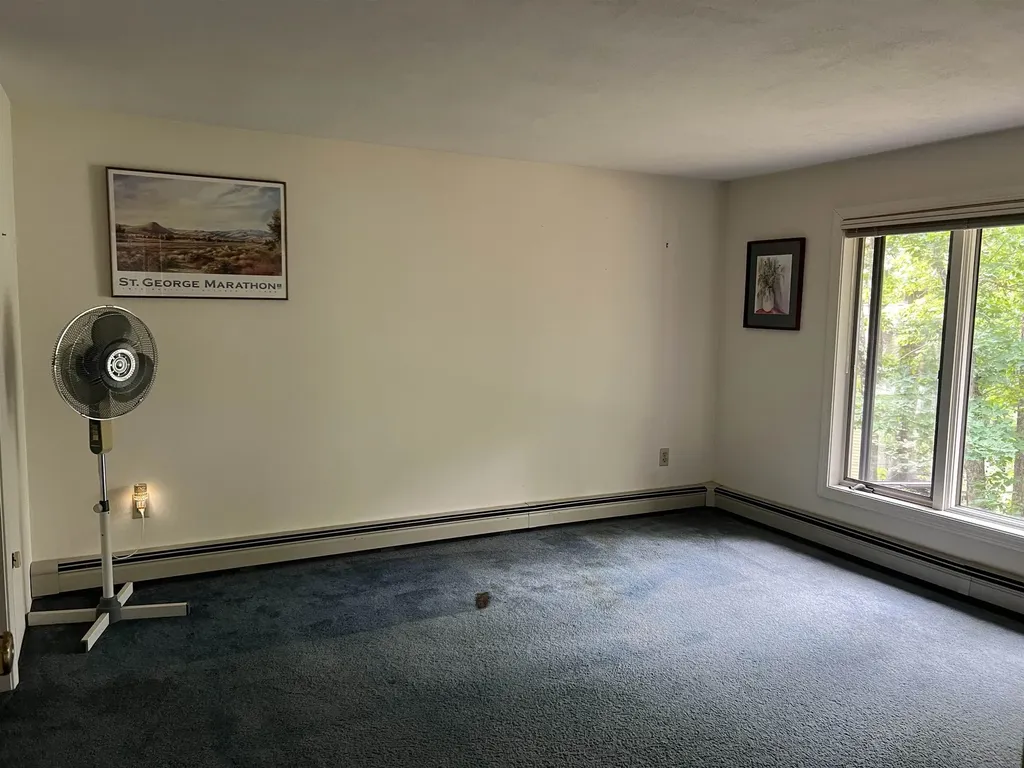 1 Great Hill Drive Newmarket NH 03857-2044