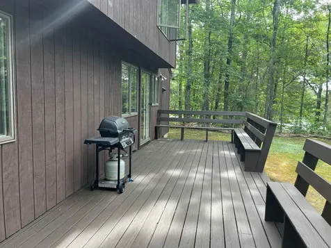 1 Great Hill Drive Newmarket NH 03857-2044