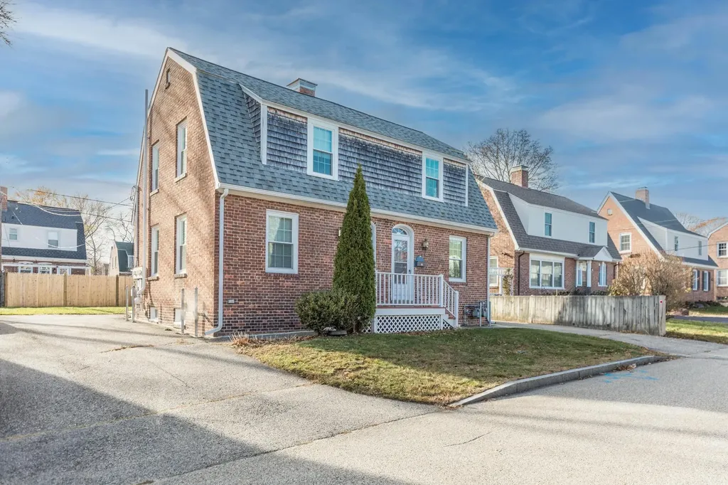 77 Porpoise Way Portsmouth NH 03801