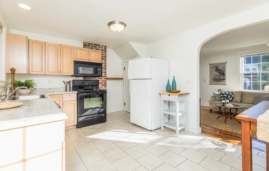77 Porpoise Way Portsmouth NH 03801