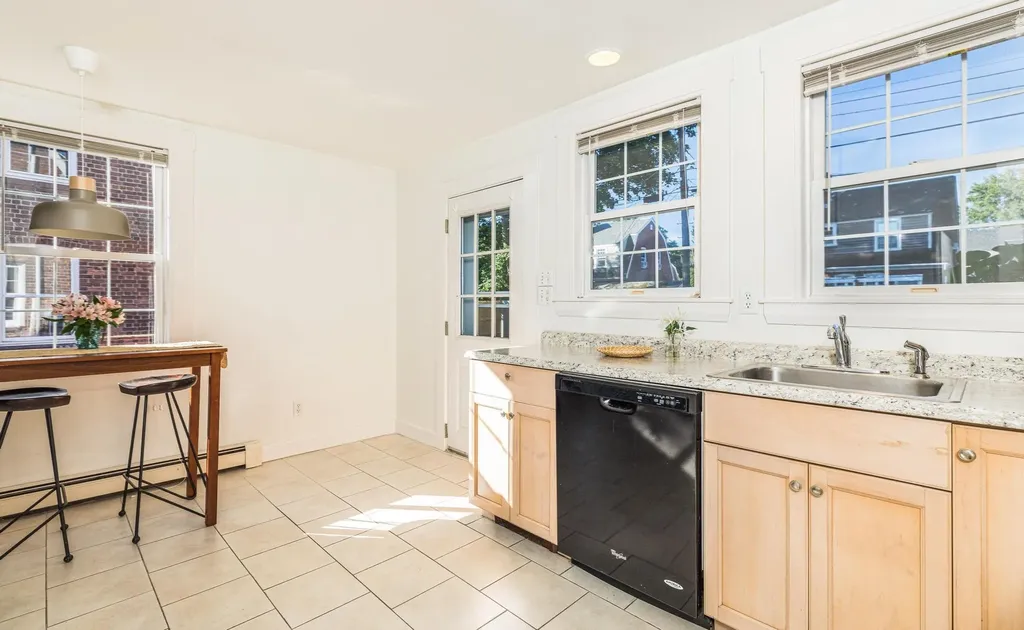 77 Porpoise Way Portsmouth NH 03801