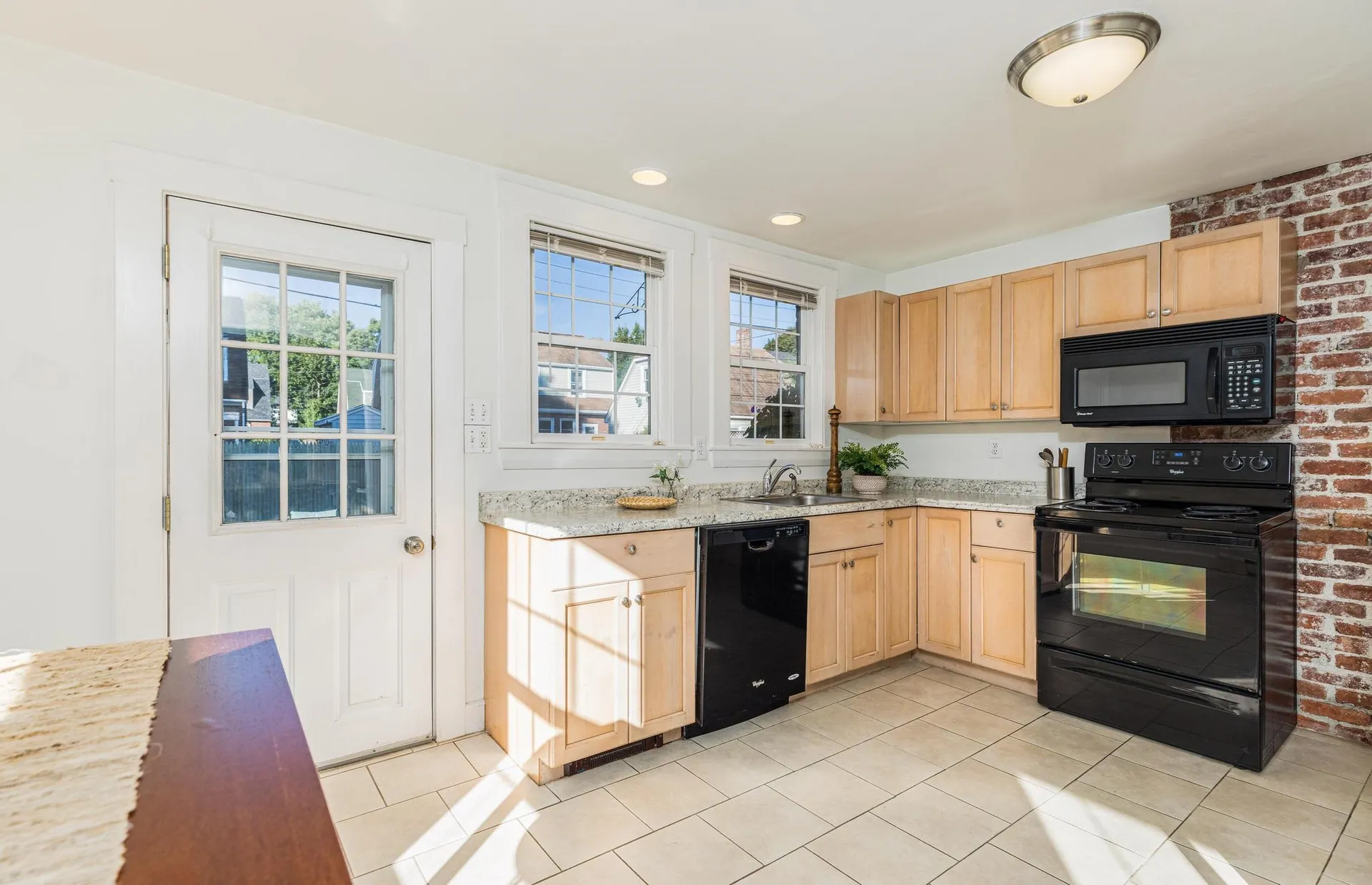 77 Porpoise Way Portsmouth NH 03801