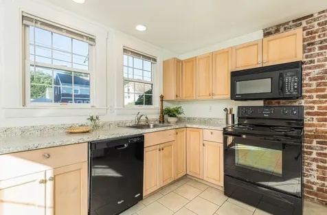 77 Porpoise Way Portsmouth NH 03801