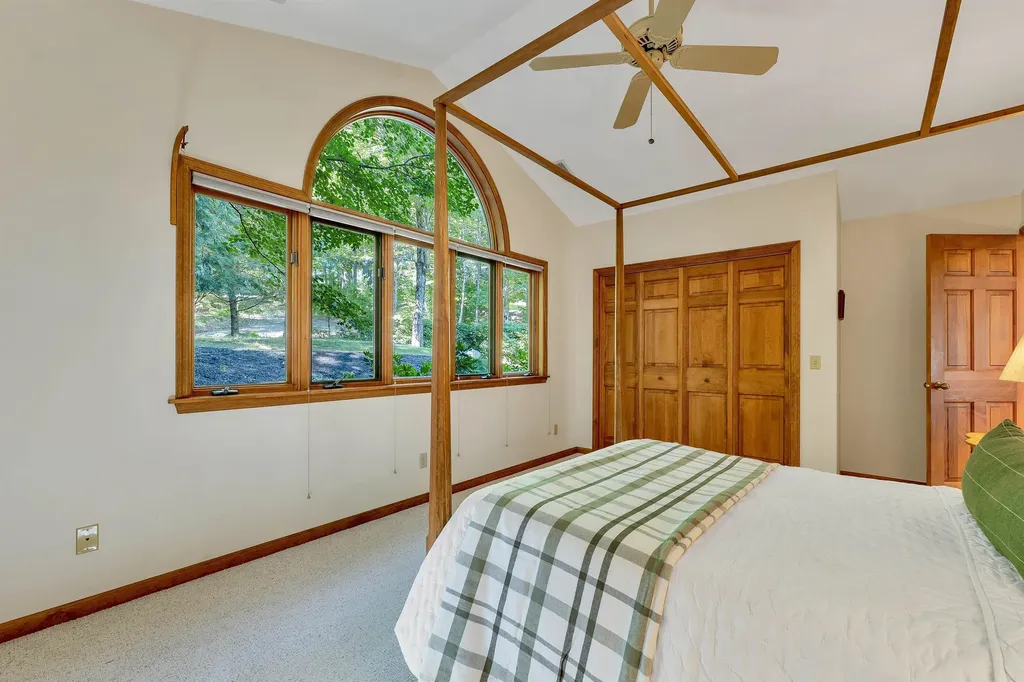 6 Wyanoke Gate Lane Wolfeboro NH 03894